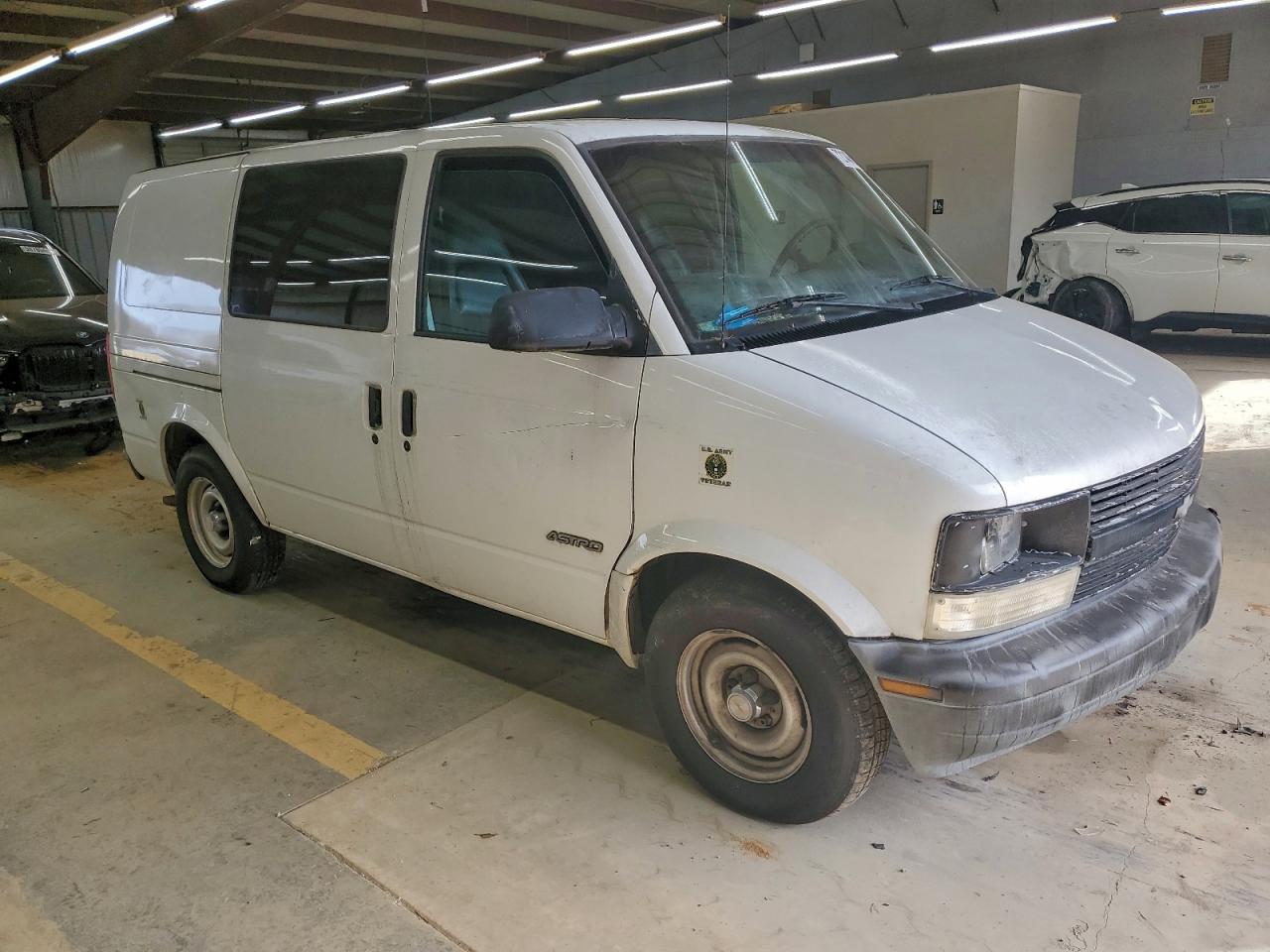 Chevrolet Astro Image 4