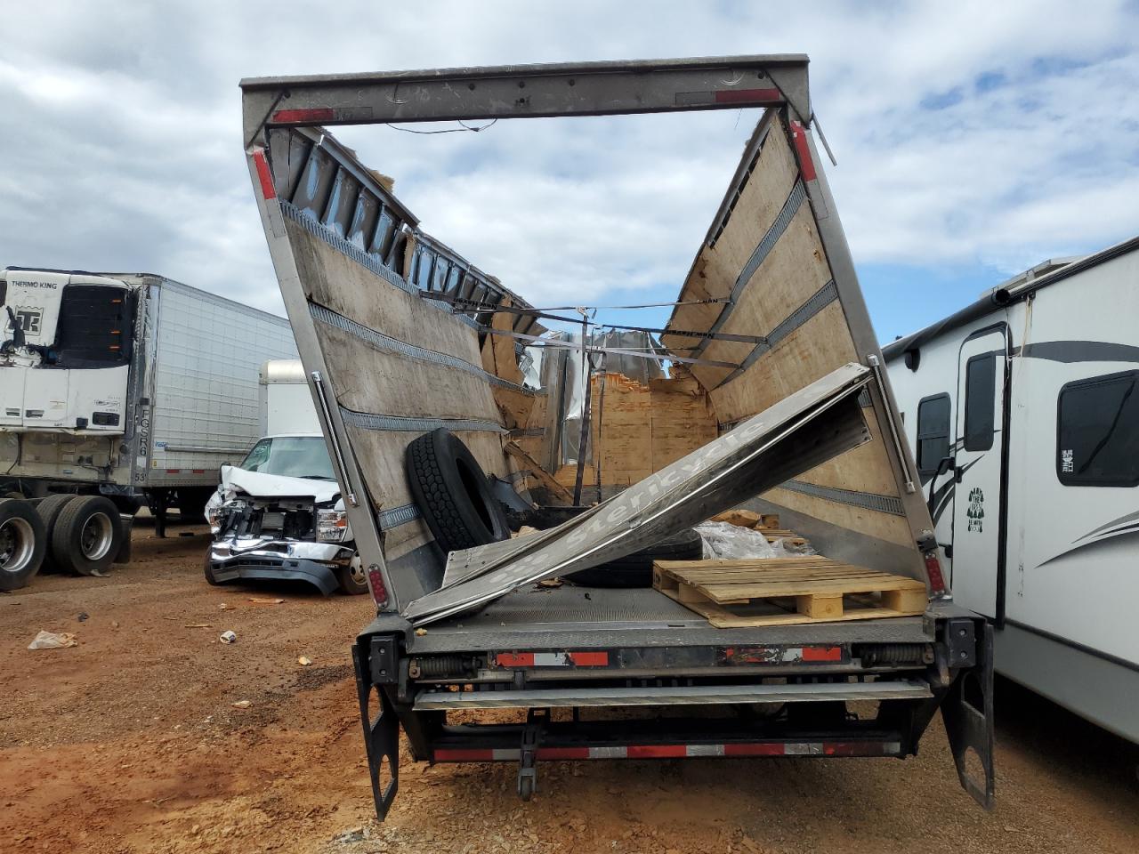 Freightliner M2 106 Medium Duty 106 Medium Duty Image 10