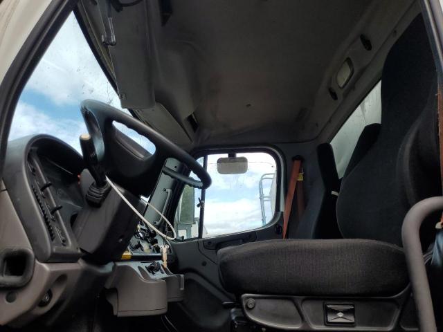 Freightliner M2 106 Medium Duty 106 Medium Duty Image 7