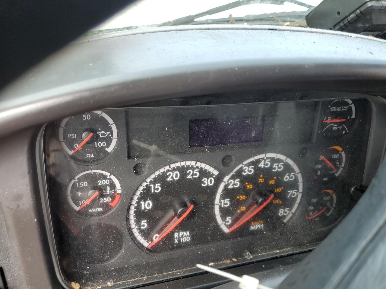 Freightliner M2 106 Medium Duty 106 Medium Duty Image 8