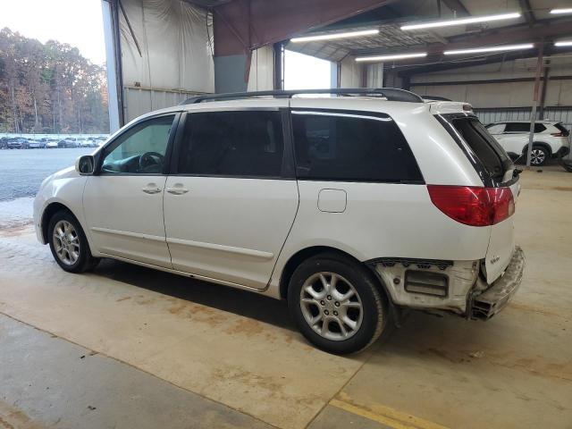 Toyota Sienna Xle Image 7