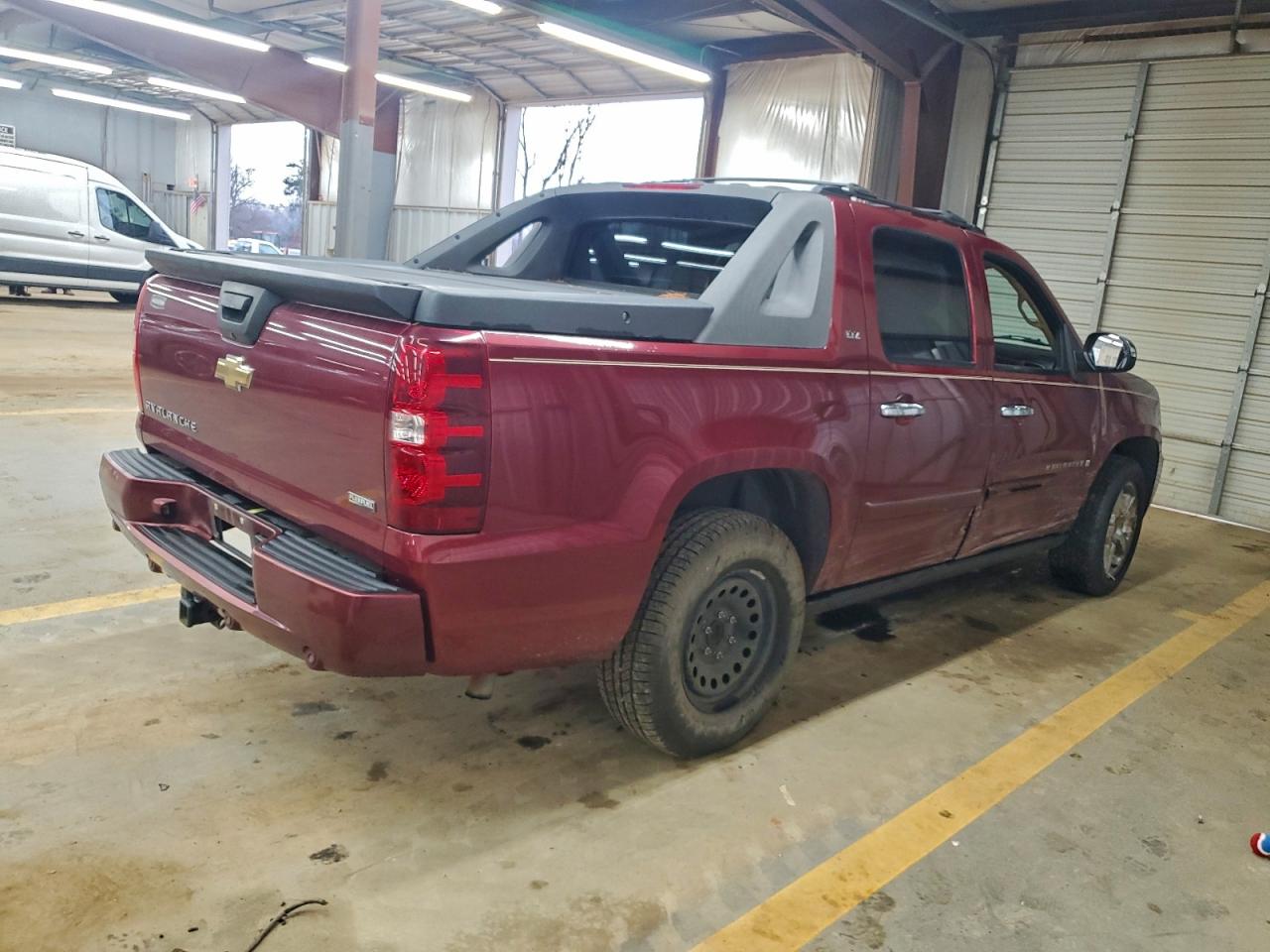 Chevrolet Avalanche C1500 Image 9