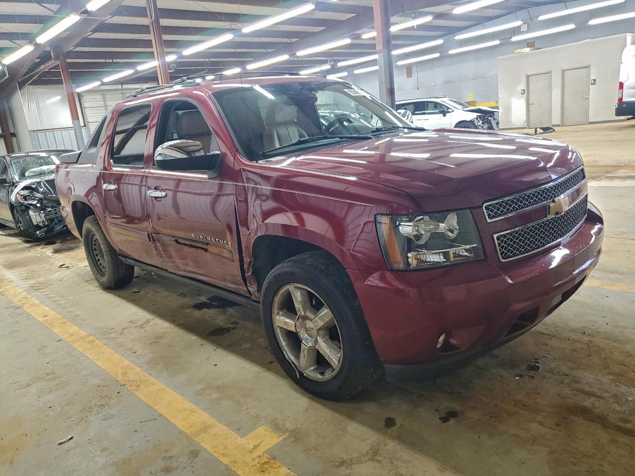 Chevrolet Avalanche C1500 Image 2