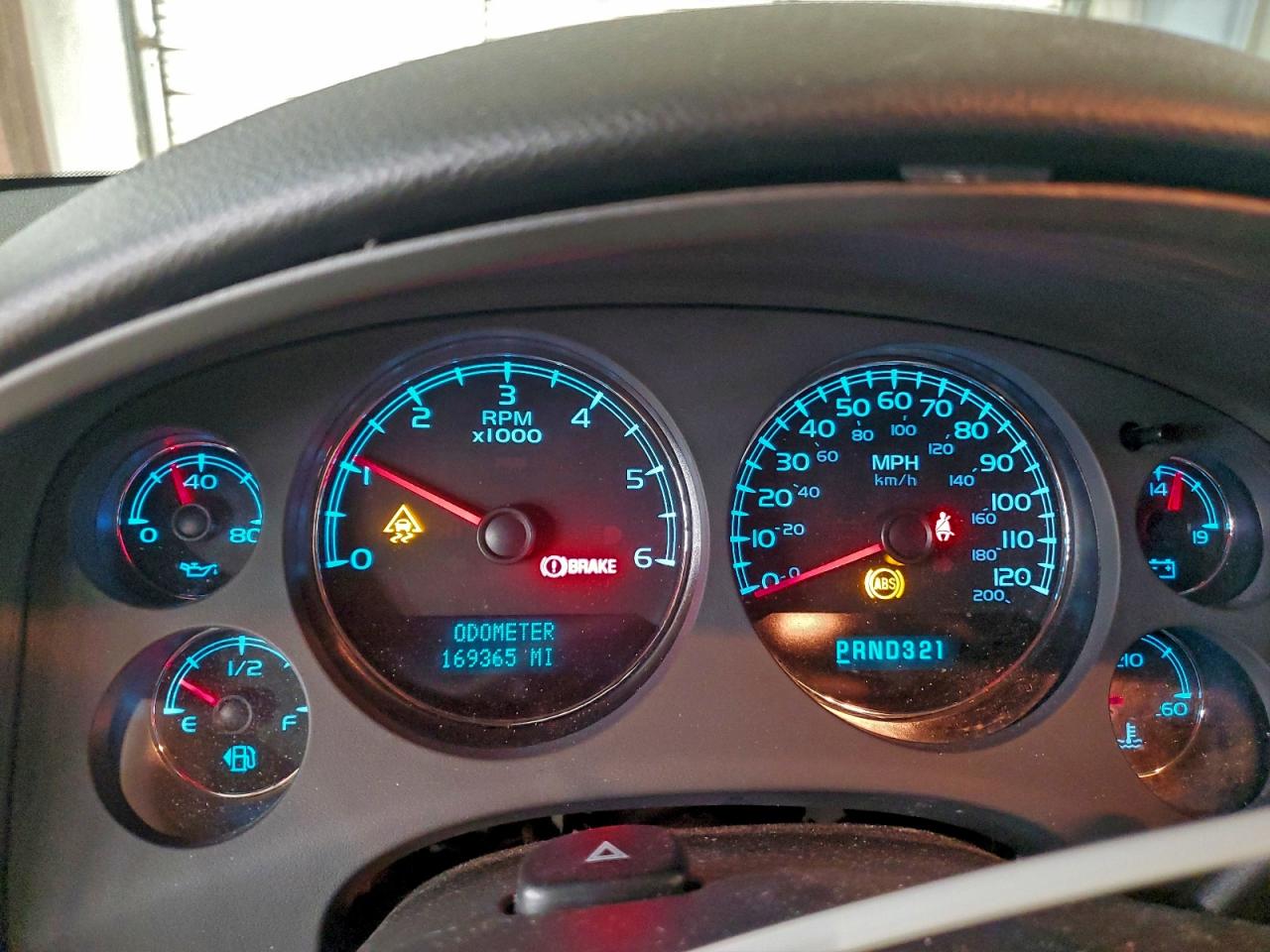 Chevrolet Avalanche C1500 Image 13