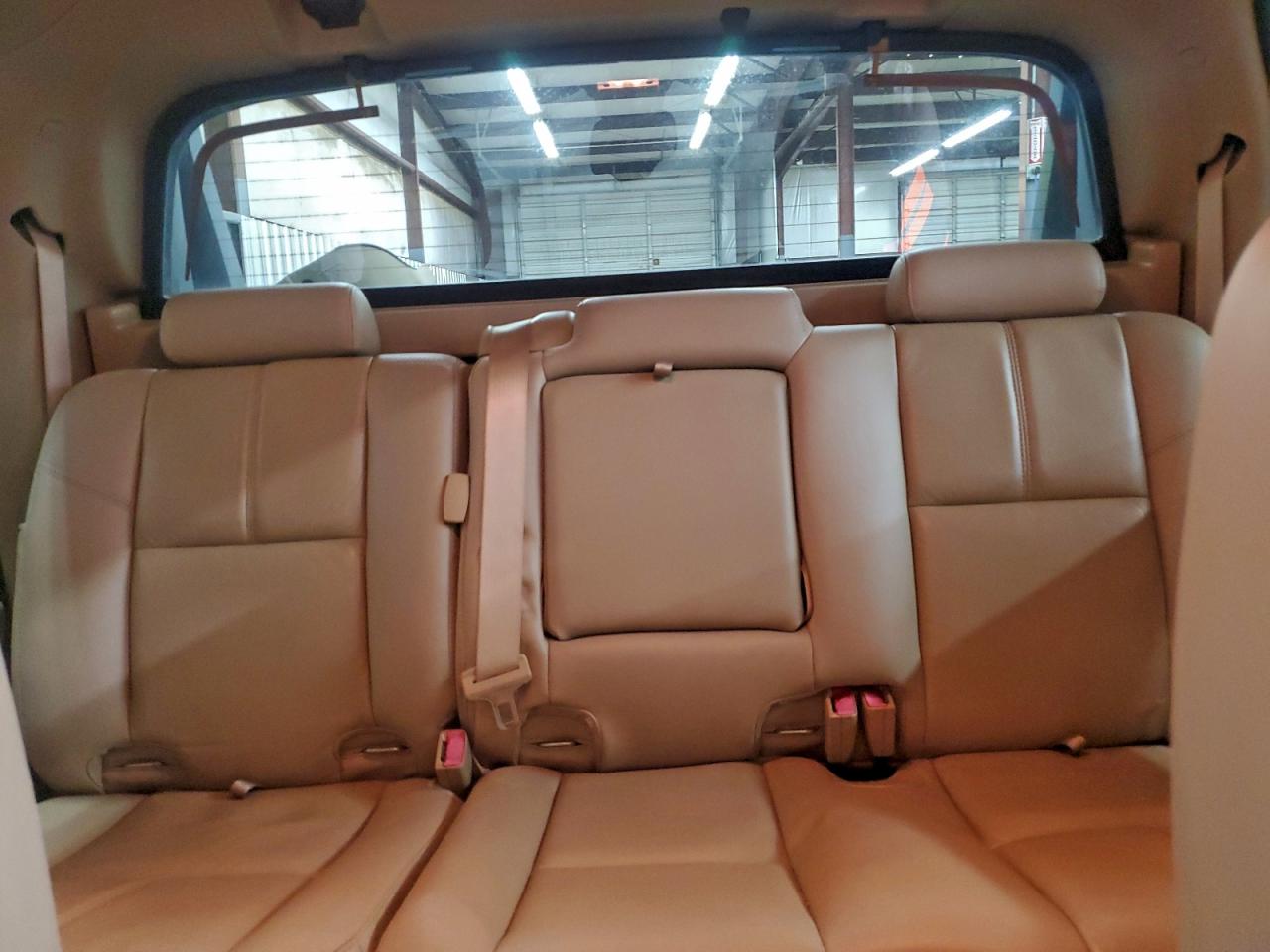 Chevrolet Avalanche C1500 Image 12