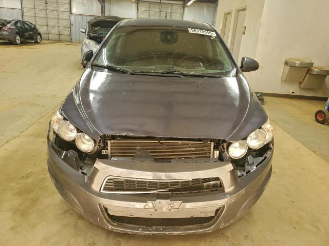 Chevrolet Sonic Lt Image 2