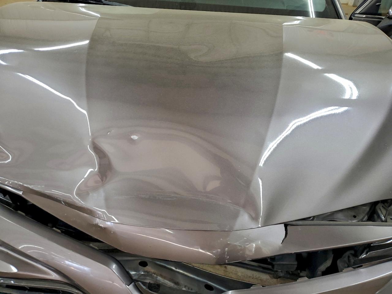 Toyota Camry L Image 7