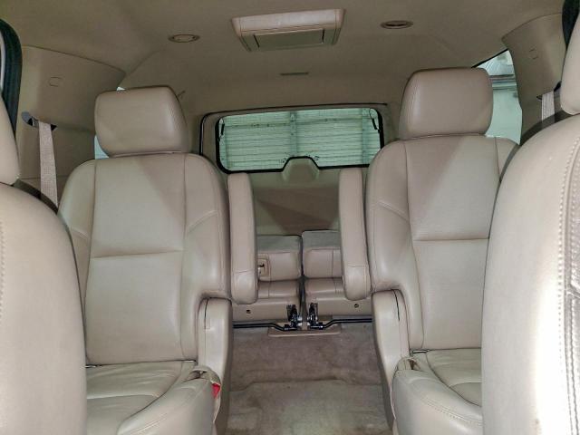 Chevrolet Suburban K1500 Ltz Image 3