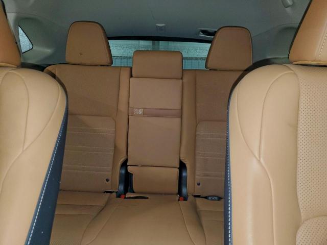 Lexus NX 300 Image 10