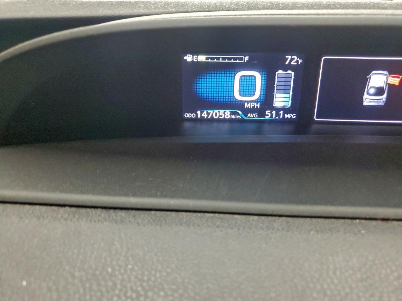 Toyota Prius Image 8