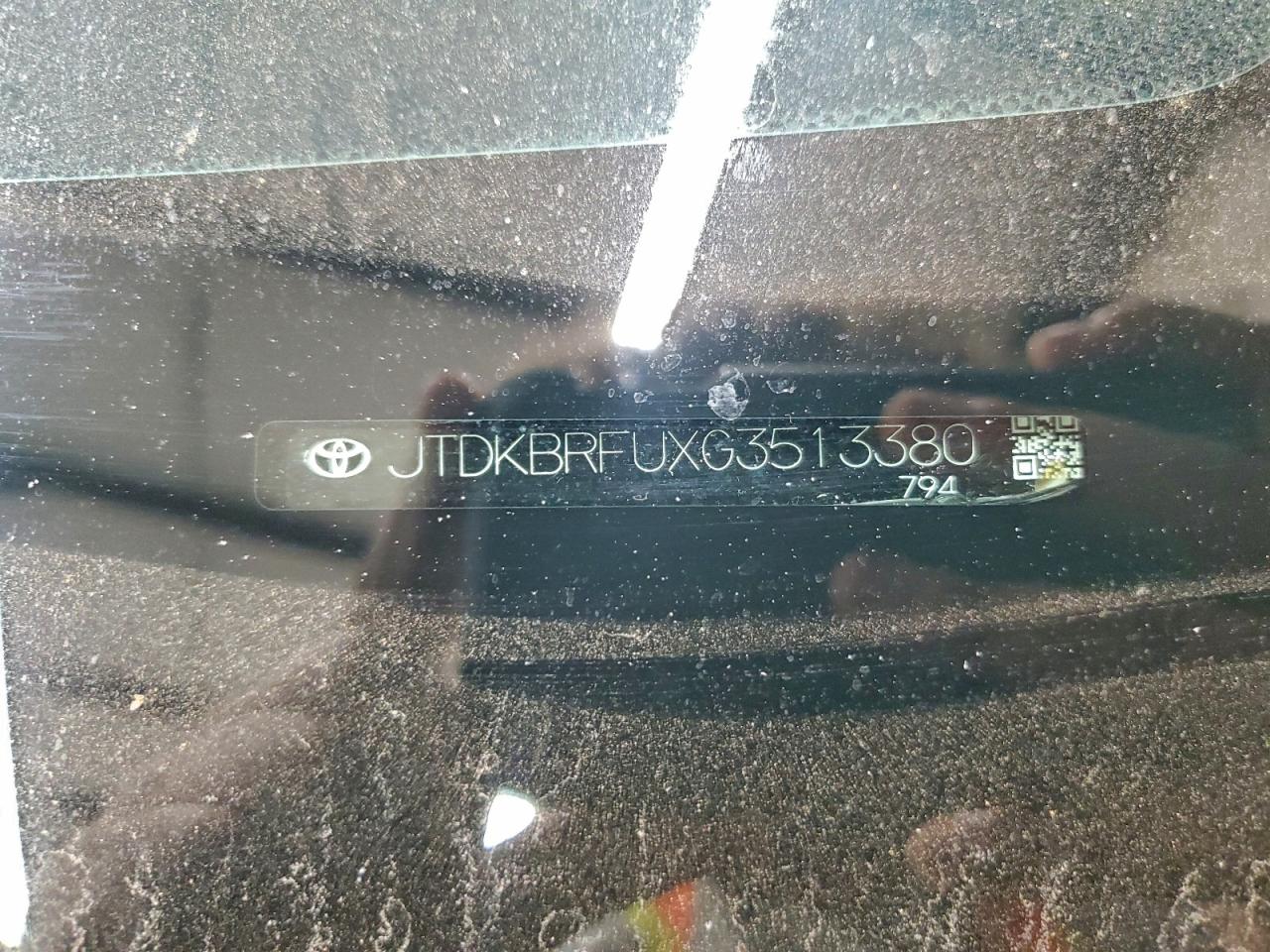 Toyota Prius Image 12